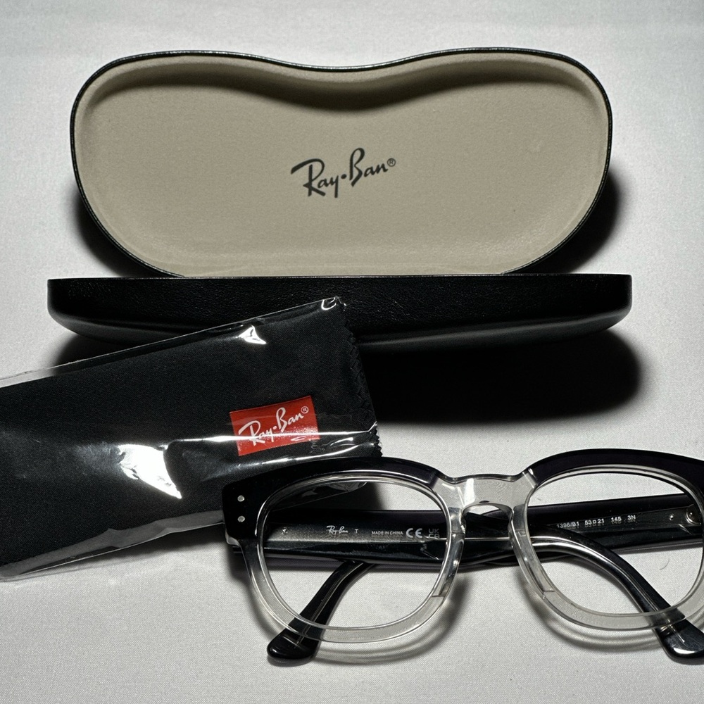 Ray-Ban Black and Transparent Hawkeye Frame Glasses